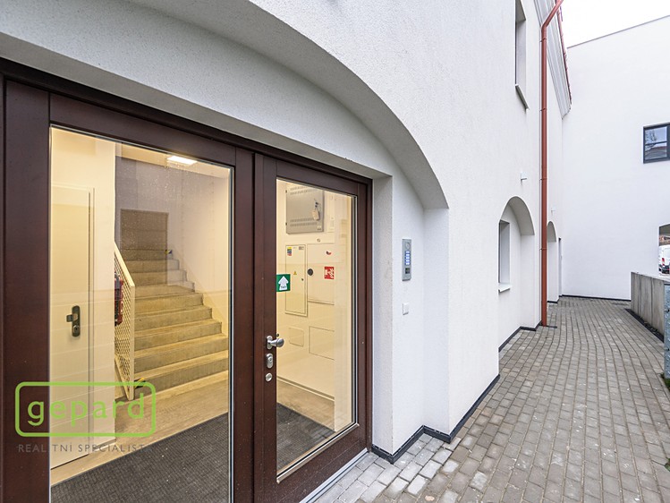 Квартира 2+kk в оренду, 46 м² (12 з 13)