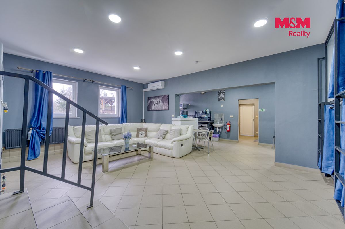 Prodej obchodního prostoru 562 m² – fotografie 5