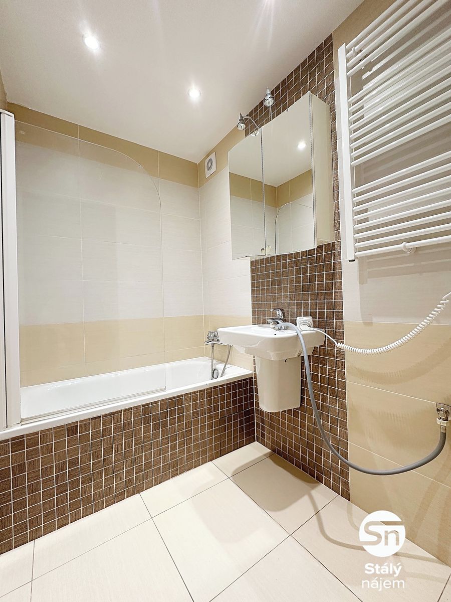 Pronájem bytu 2+kk 49 m² – fotografie 4