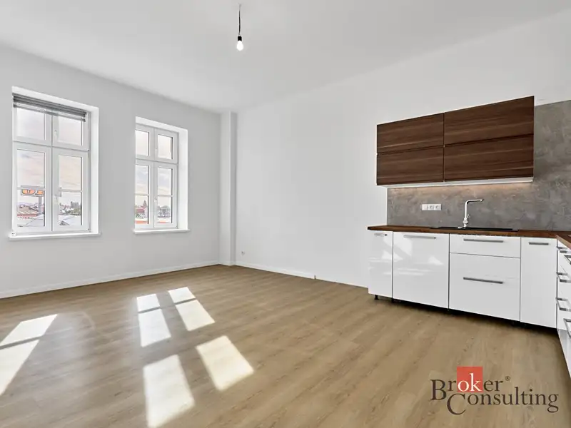 Prodej bytu 3+kk 90 m², Cheb – náhled fotky 3