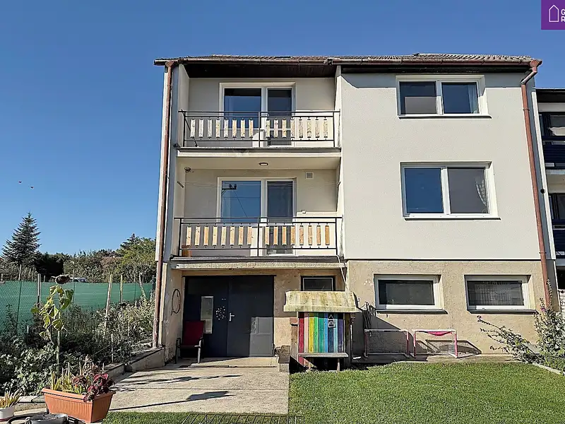 Prodej rodinného domu 215 m², pozemek 397 m², Bánov – náhled fotky 3