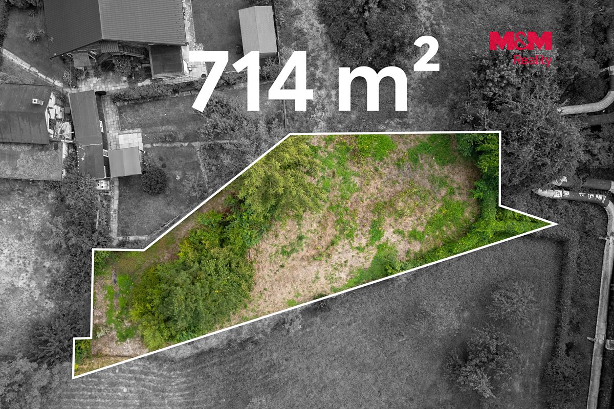 Prodej stavebního pozemku 848 m² – fotografie 2