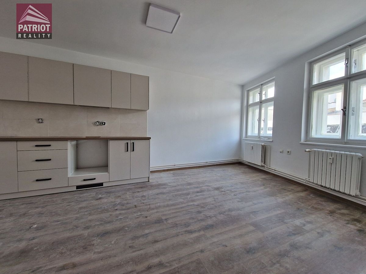 Pronájem bytu 2+kk 56 m² – fotografie 4