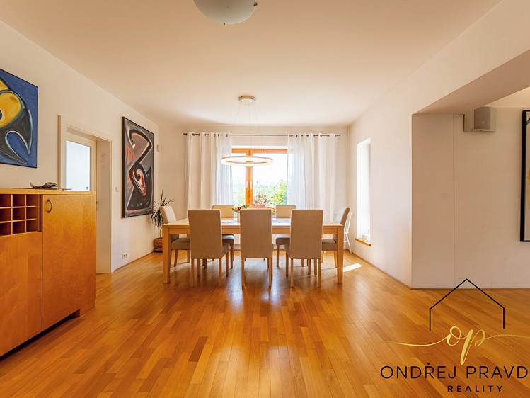 Будинок на продаж, 237 м² (13 з 37)