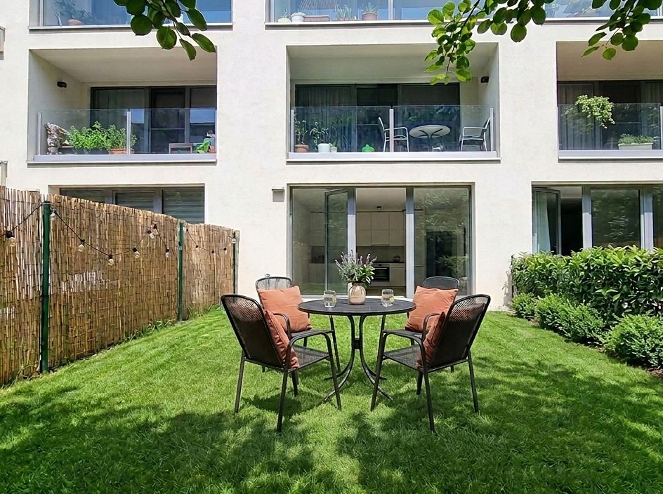 Pronájem bytu 1+kk 39 m²