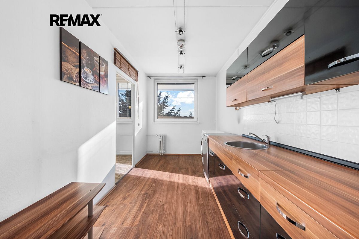Pronájem bytu 3+1 72 m² – fotografie 3