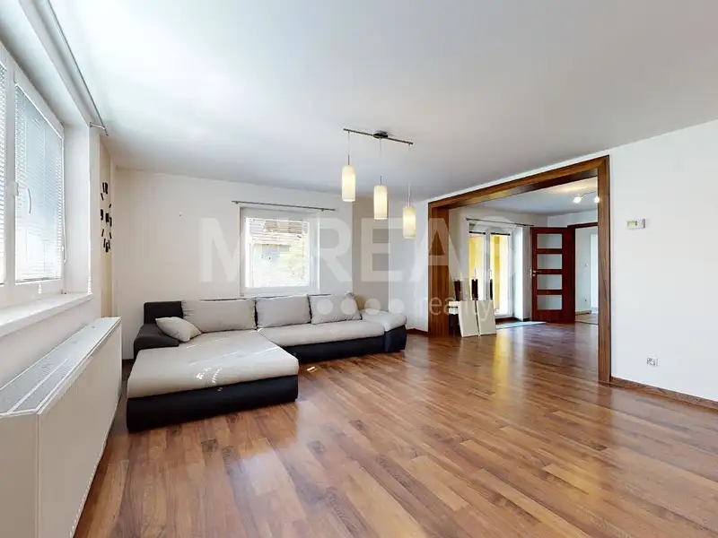 Pronájem rodinného domu 150 m², pozemek 650 m², Straky – náhled fotky 3