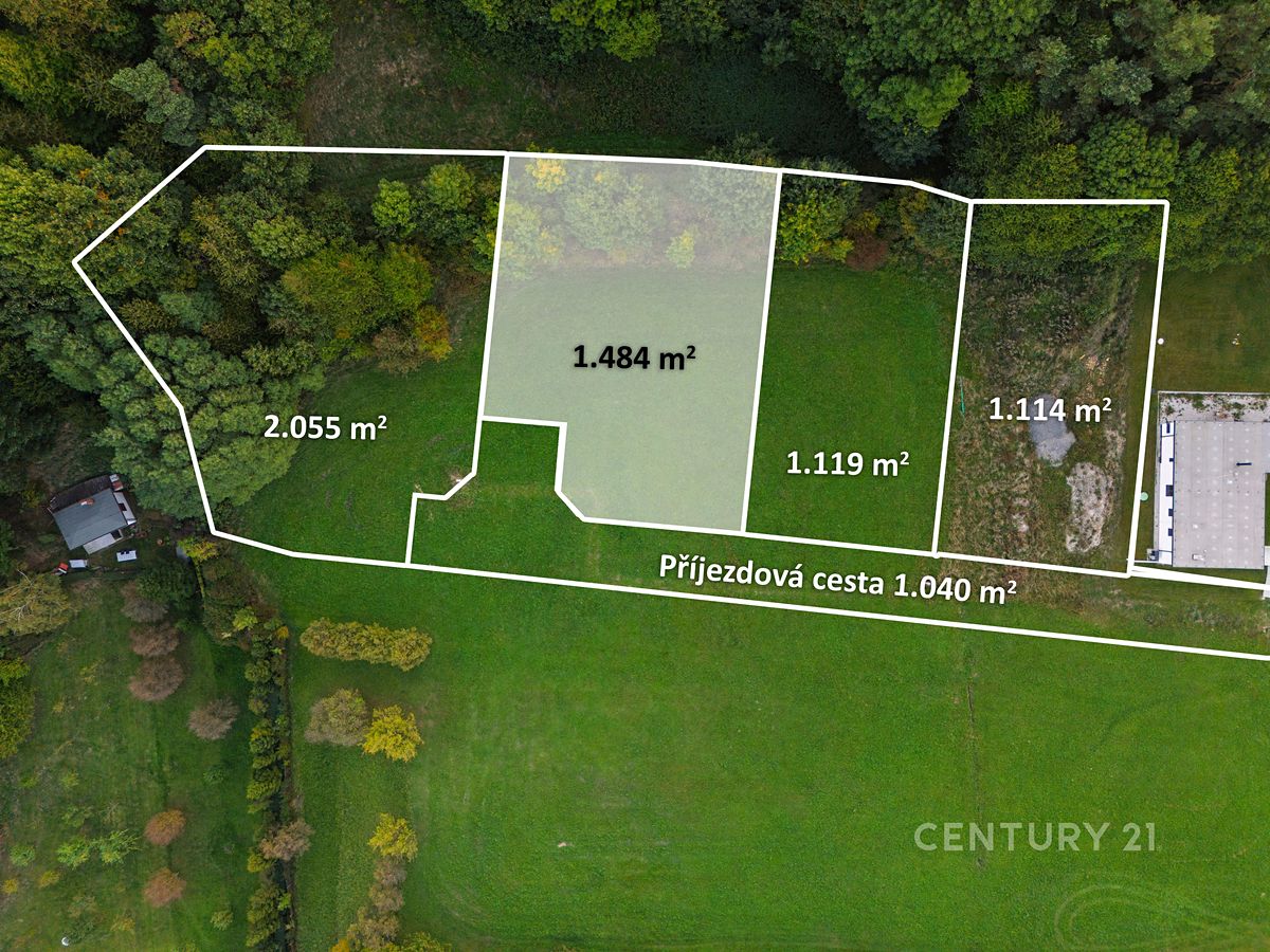 Prodej stavebního pozemku 1744 m²