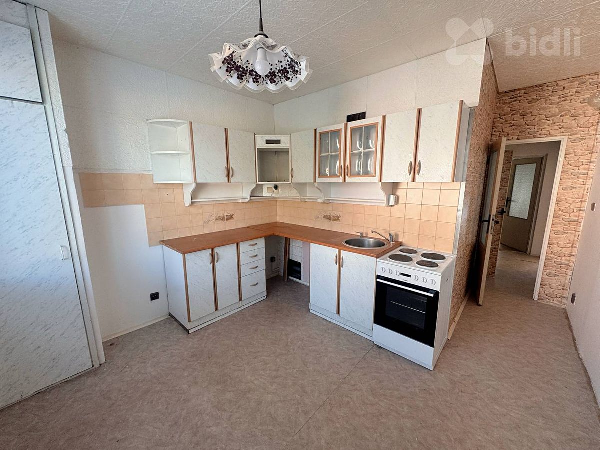 Pronájem bytu 3+1 78 m², Radvanice – fotka 1 z 3