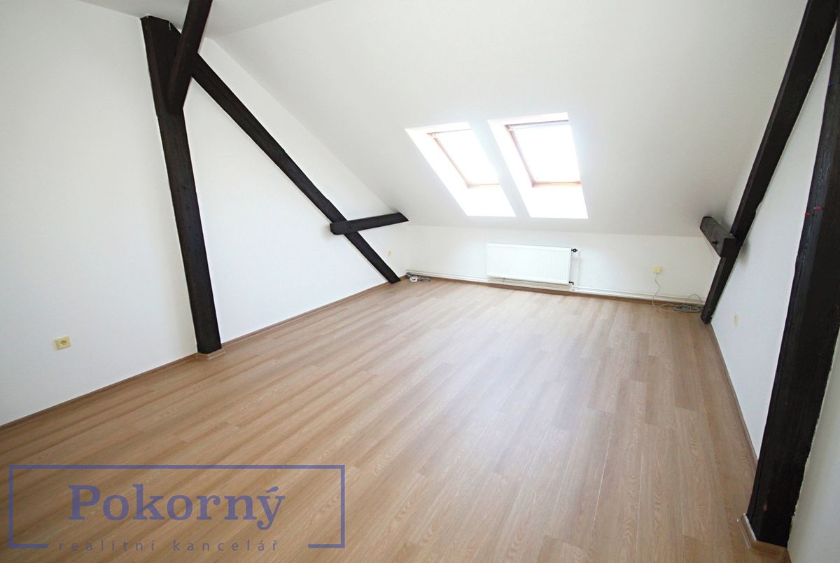 Pronájem kanceláře 113 m² – fotografie 3
