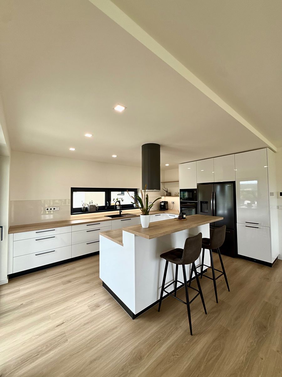 Prodej rodinného domu 236 m², pozemek 1126 m² – fotografie 4