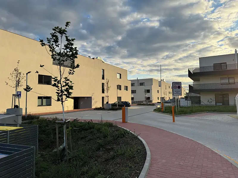 Pronájem bytu 2+kk 45 m², Beroun – náhled fotky 1