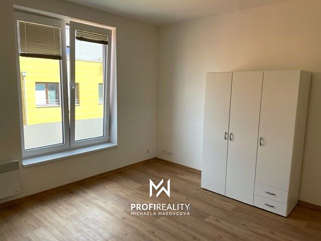 Pronájem bytu 1+kk 27 m² – fotografie 5