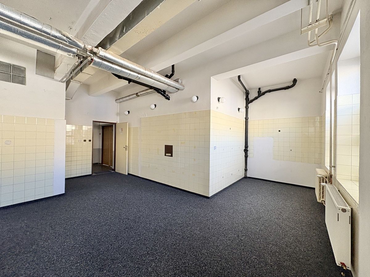 Pronájem kanceláře 30 m² – fotografie 3