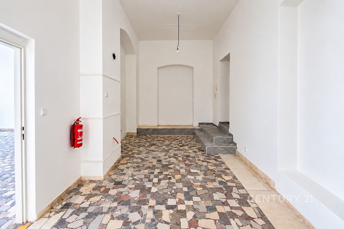 Pronájem obchodního prostoru 70 m² – fotografie 3