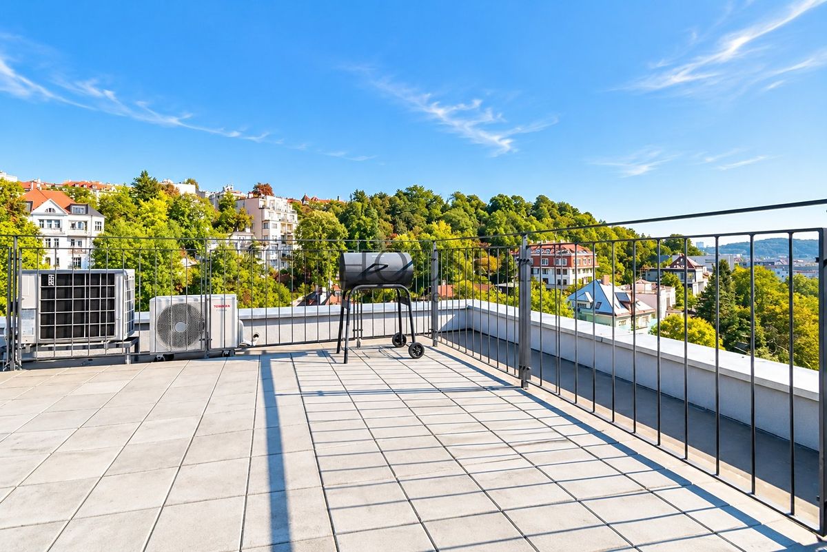 Pronájem bytu 1+kk 25 m² – fotografie 3