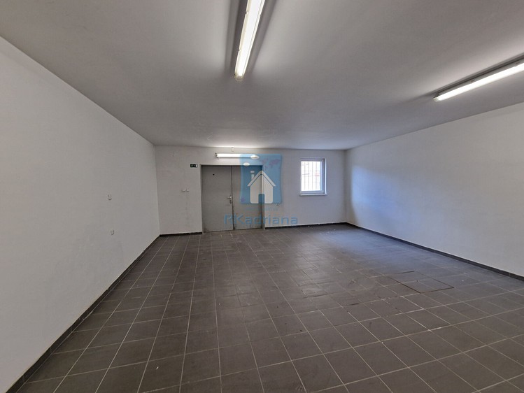 Комерційне приміщення в оренду, 285 м² (8 з 9)