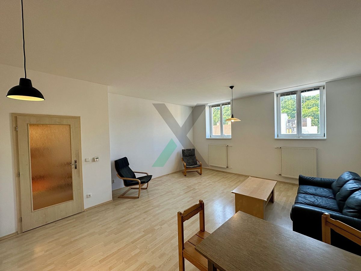 Pronájem bytu 2+kk 55 m² – fotografie 3
