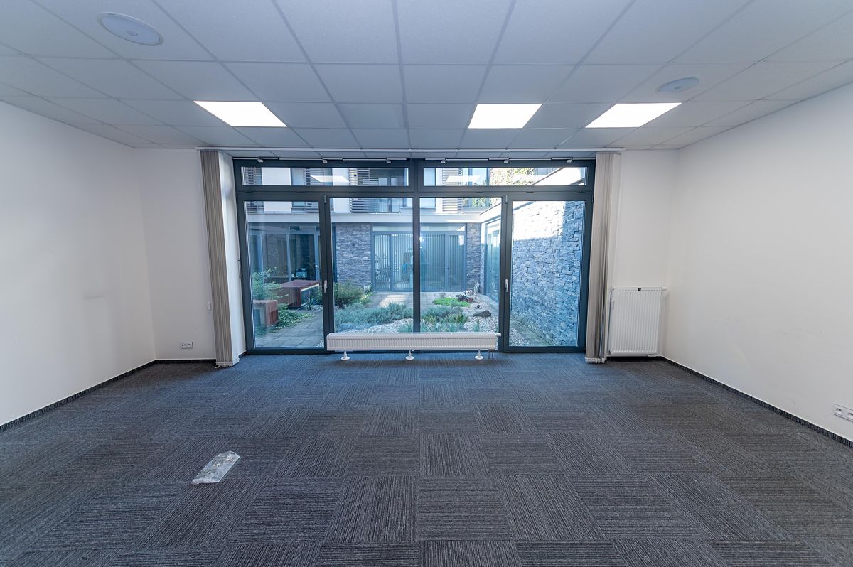 Prodej kanceláře 220 m²