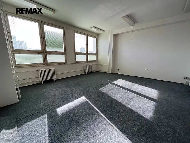 Pronájem kanceláře 18 m², Brno – náhled fotky 1
