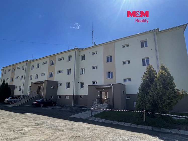 Wohnung 3+1 zum Kauf, 75 m² (1 von 9)