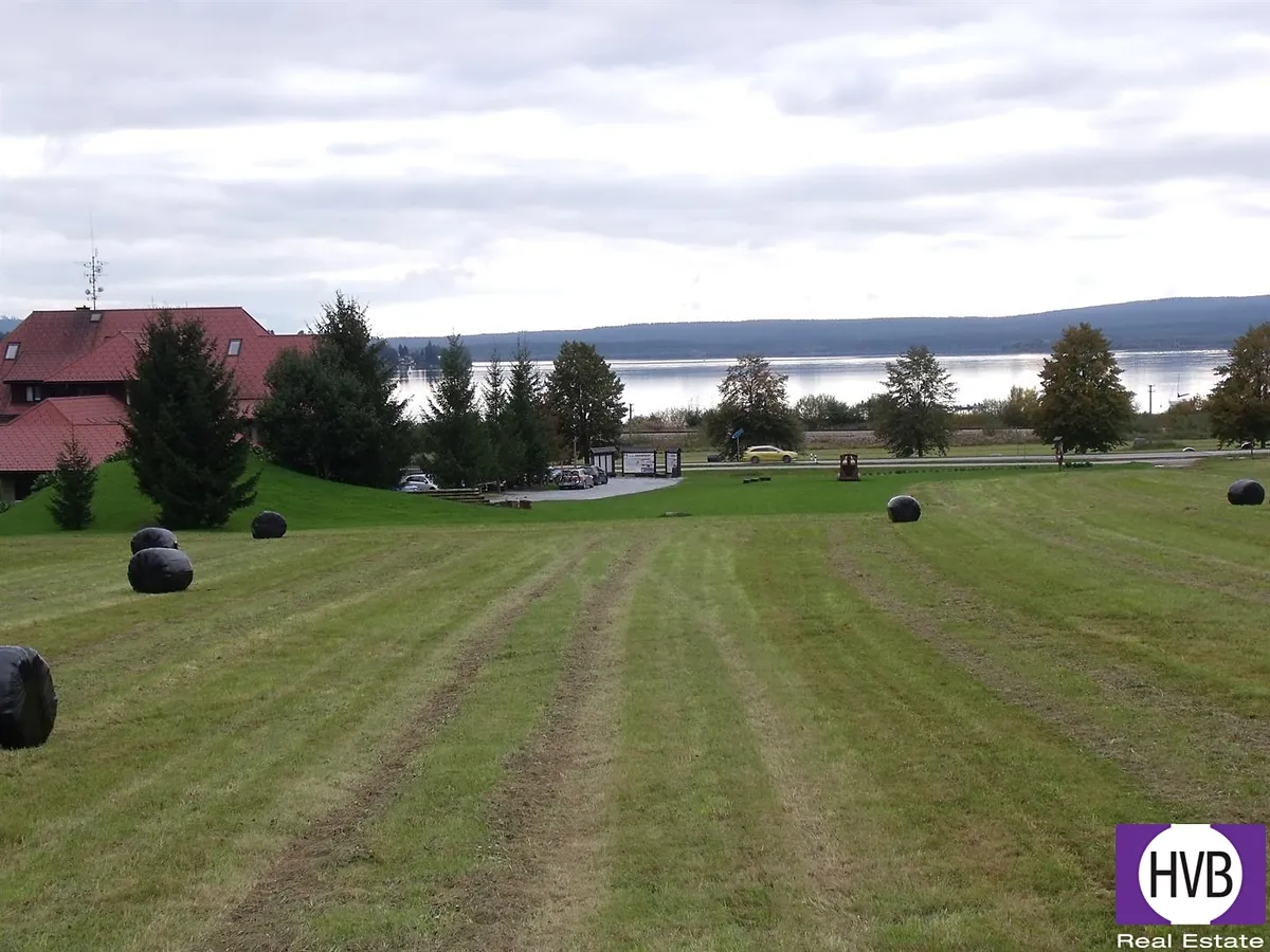 Prodej pozemku 3860 m²