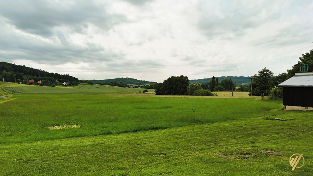 Prodej stavebního pozemku 1620 m² – fotografie 3