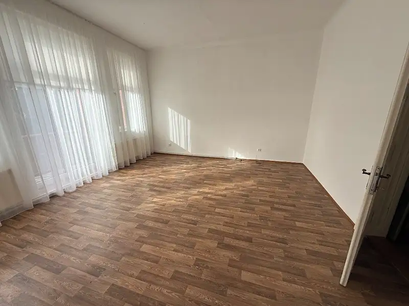 Pronájem bytu 3+1 158 m², Želešice – náhled fotky 3