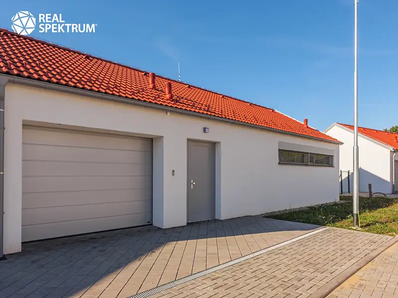 Prodej rodinného domu 163 m², pozemek 1087 m², Vohančice – náhled fotky 3