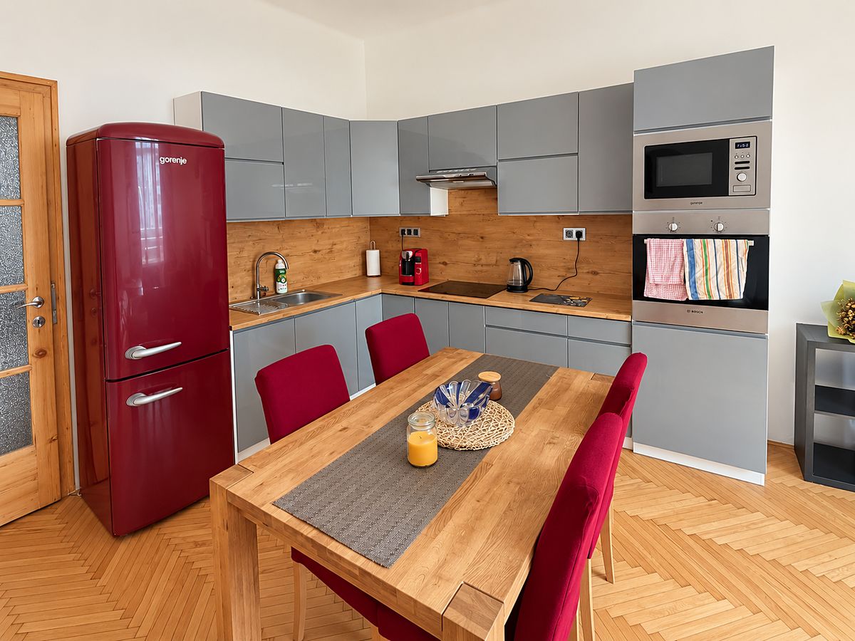 Pronájem bytu 2+kk 56 m² – fotografie 2