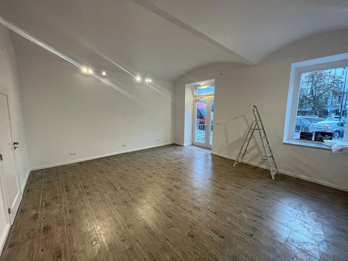 Prodej obchodního prostoru 54 m² – fotografie 4