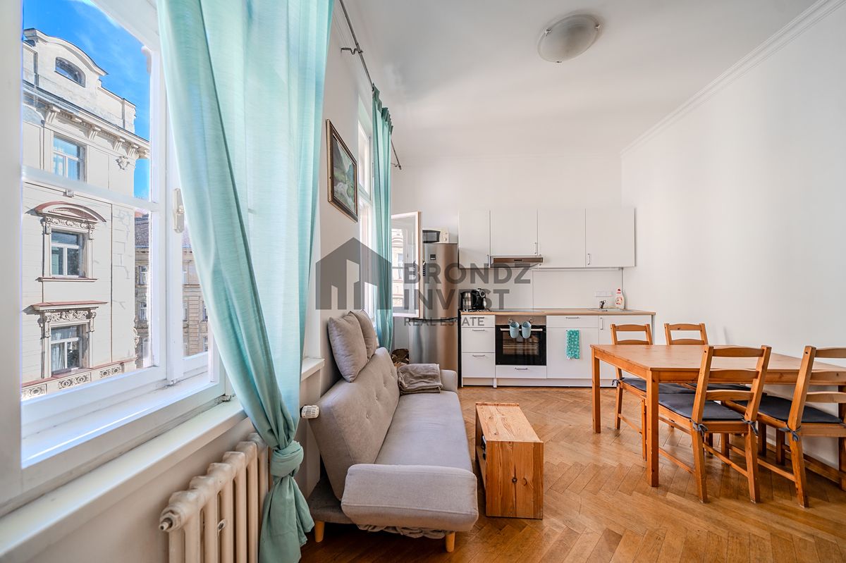 Pronájem bytu 1+1 38 m²