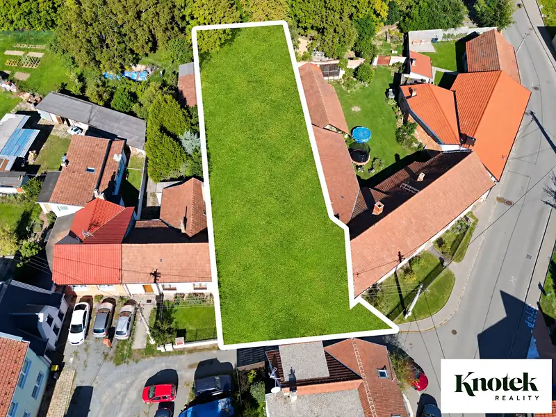 Prodej stavebního pozemku 971 m², Popůvky – náhled fotky 2