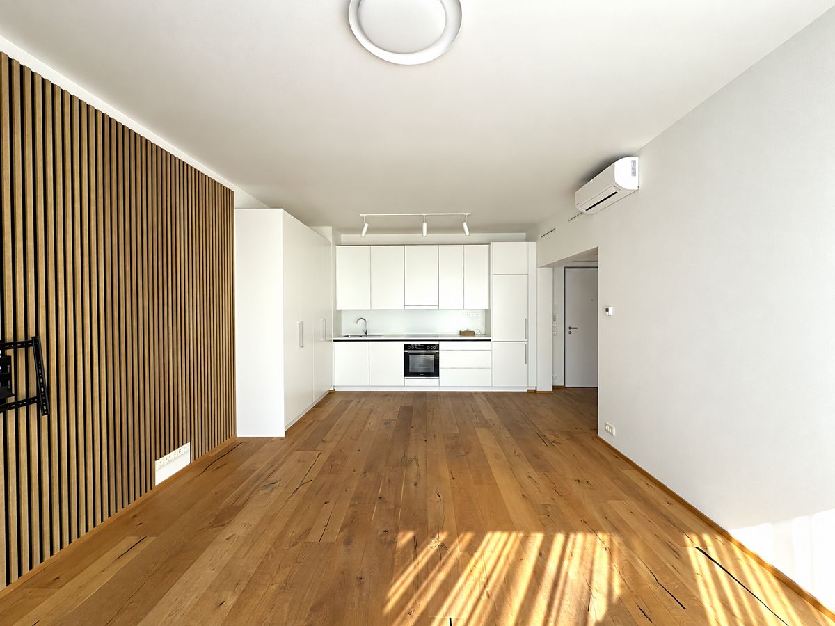 Pronájem bytu 2+kk 52 m² – fotografie 3