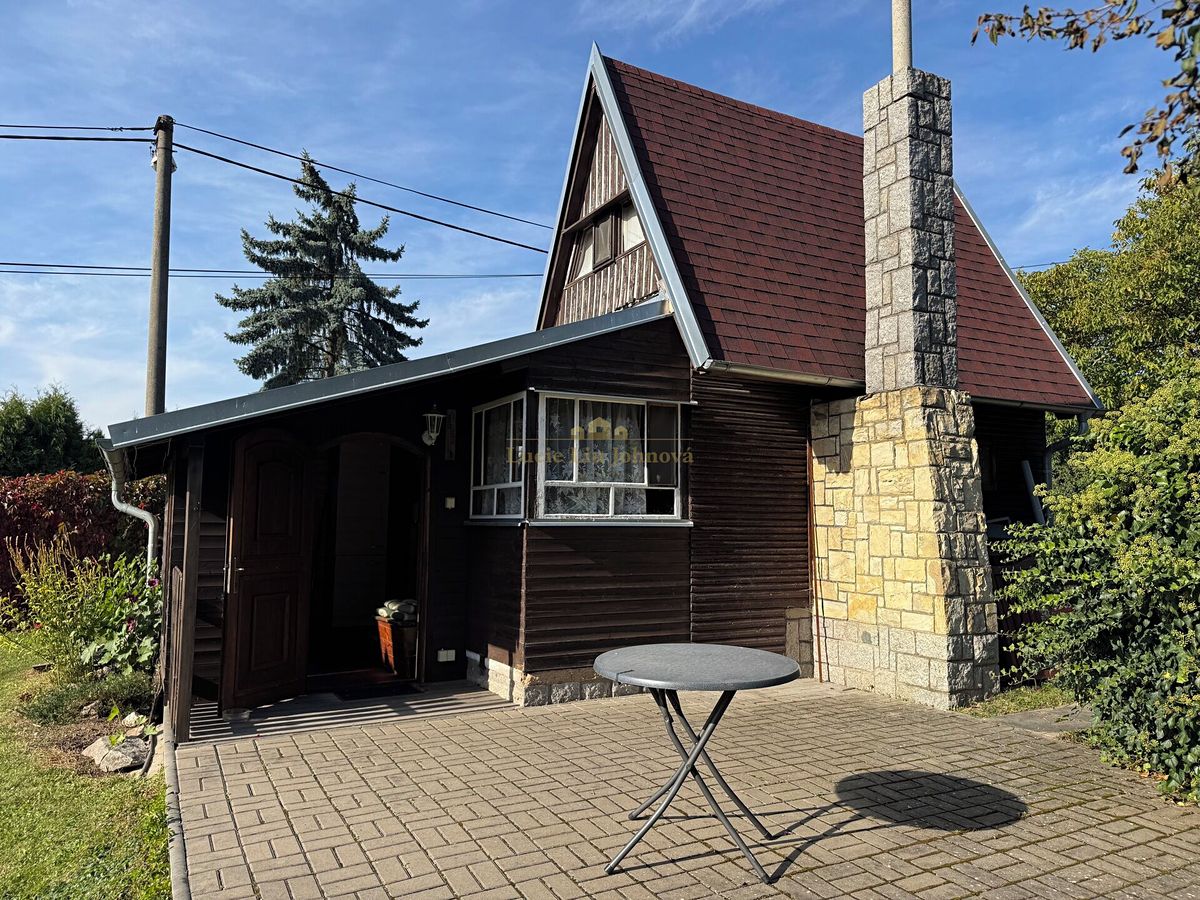 Prodej chaty 35 m², pozemek 445 m²
