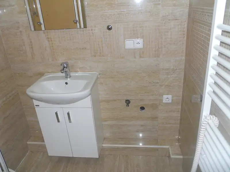 Pronájem bytu 2+1 78 m², Praha – náhled fotky 3