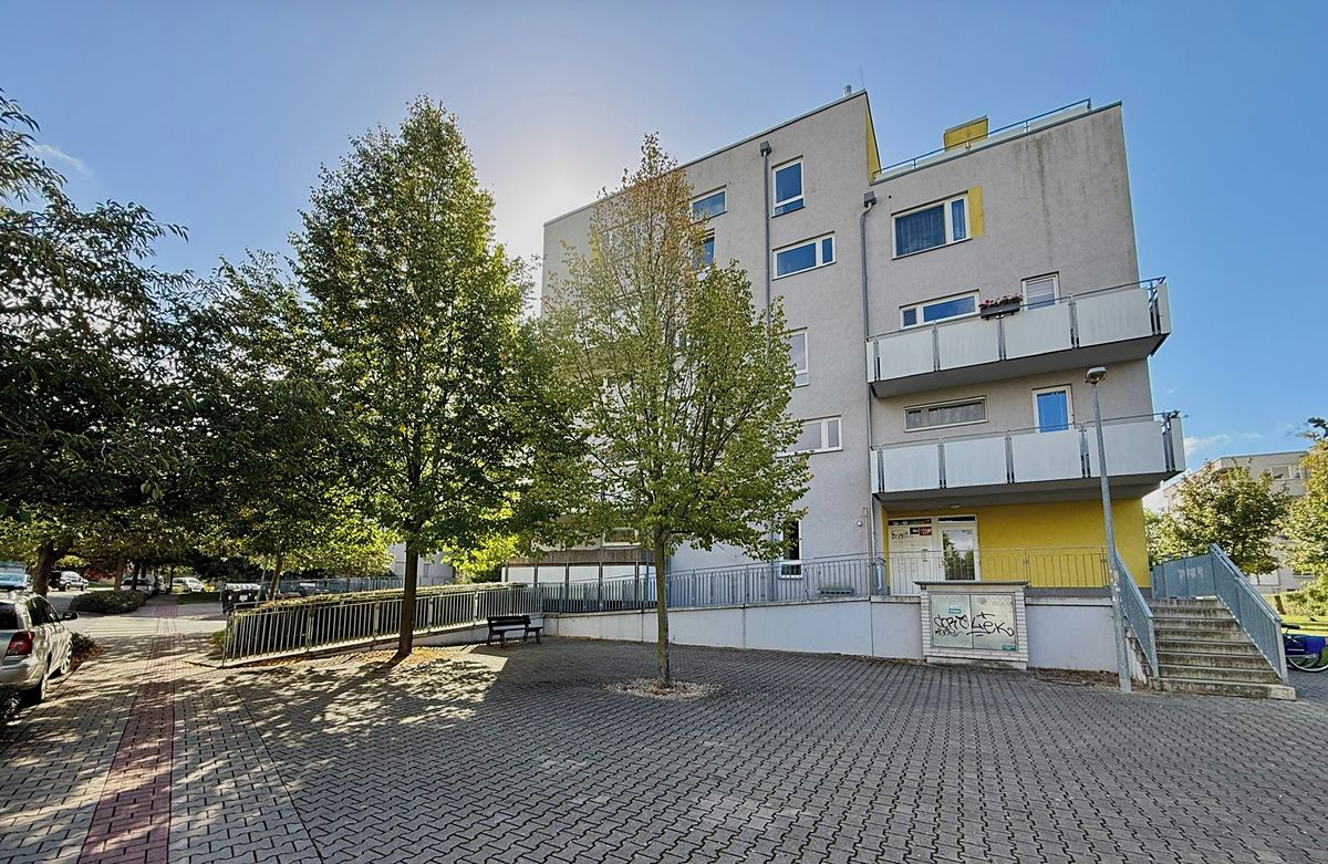 Pronájem bytu 2+kk 52 m², Praha – fotka 1 z 3