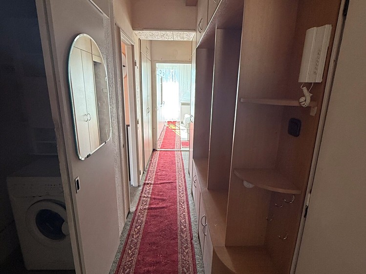 Prodej bytu 2+1, 58 m² (9 z 27)