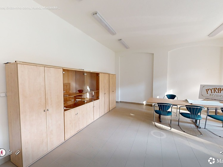 Prodej komerčního prostoru, 64 m² (2 z 15)
