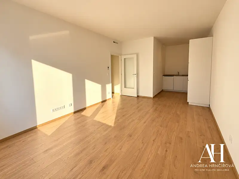 Pronájem bytu 2+kk 49 m², Praha – náhled fotky 2