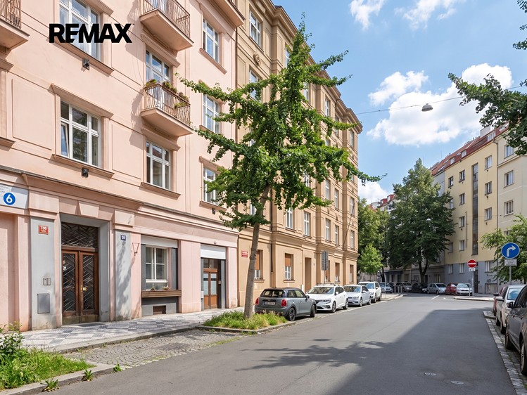 Wohnung 1+1 zum Kauf, 59 m² (1 von 23)
