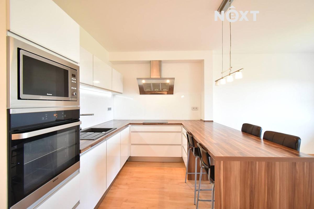 Pronájem bytu 3+kk 67 m² – fotografie 2