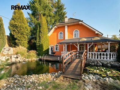 Prodej rodinného domu 213 m², pozemek 1506 m²