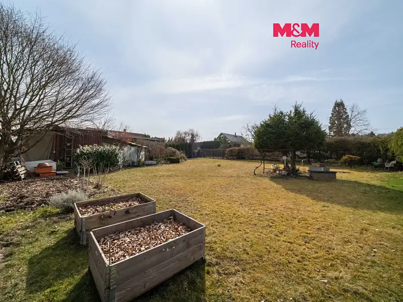 Prodej stavebního pozemku 619 m², Rokycany – náhled fotky 1