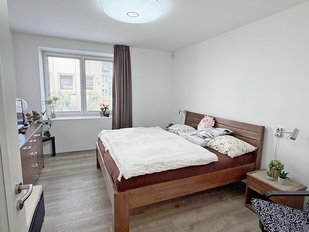Pronájem bytu 2+kk 74 m² – fotografie 5