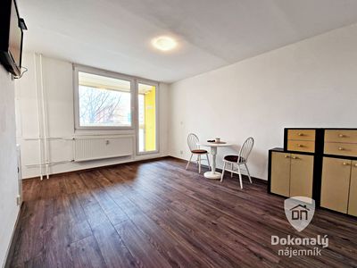 Pronájem bytu 1+kk 32 m²