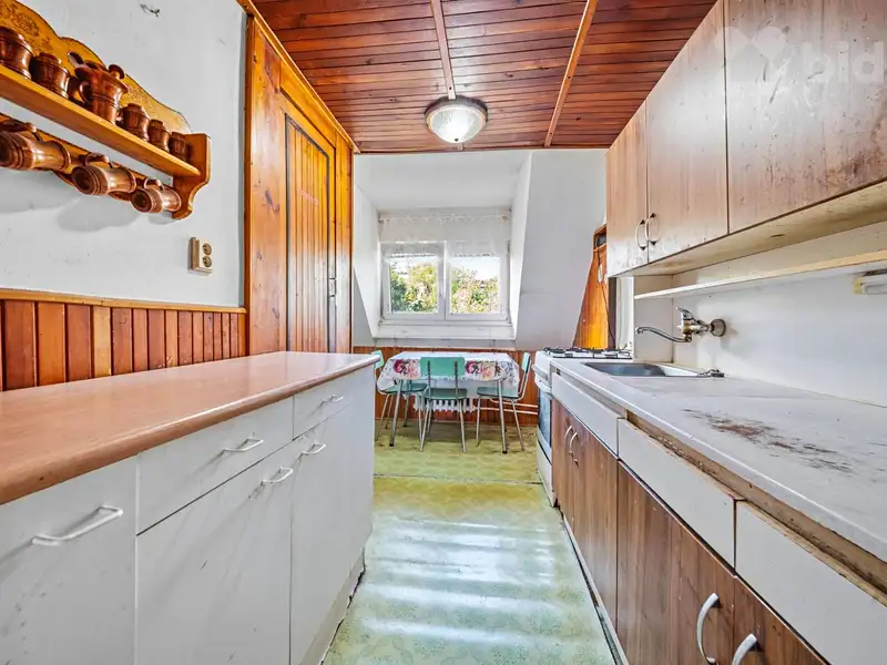 Prodej rodinného domu 146 m², pozemek 674 m², Hradec Králové – náhled fotky 2