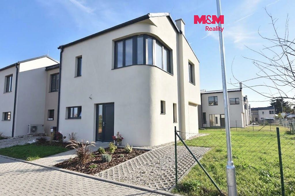 Pronájem rodinného domu 87 m², pozemek 200 m²