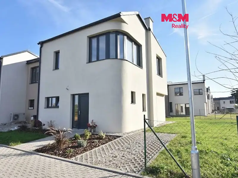Pronájem rodinného domu 87 m², pozemek 200 m², Šámalova, Horoušany, okres Praha-východ