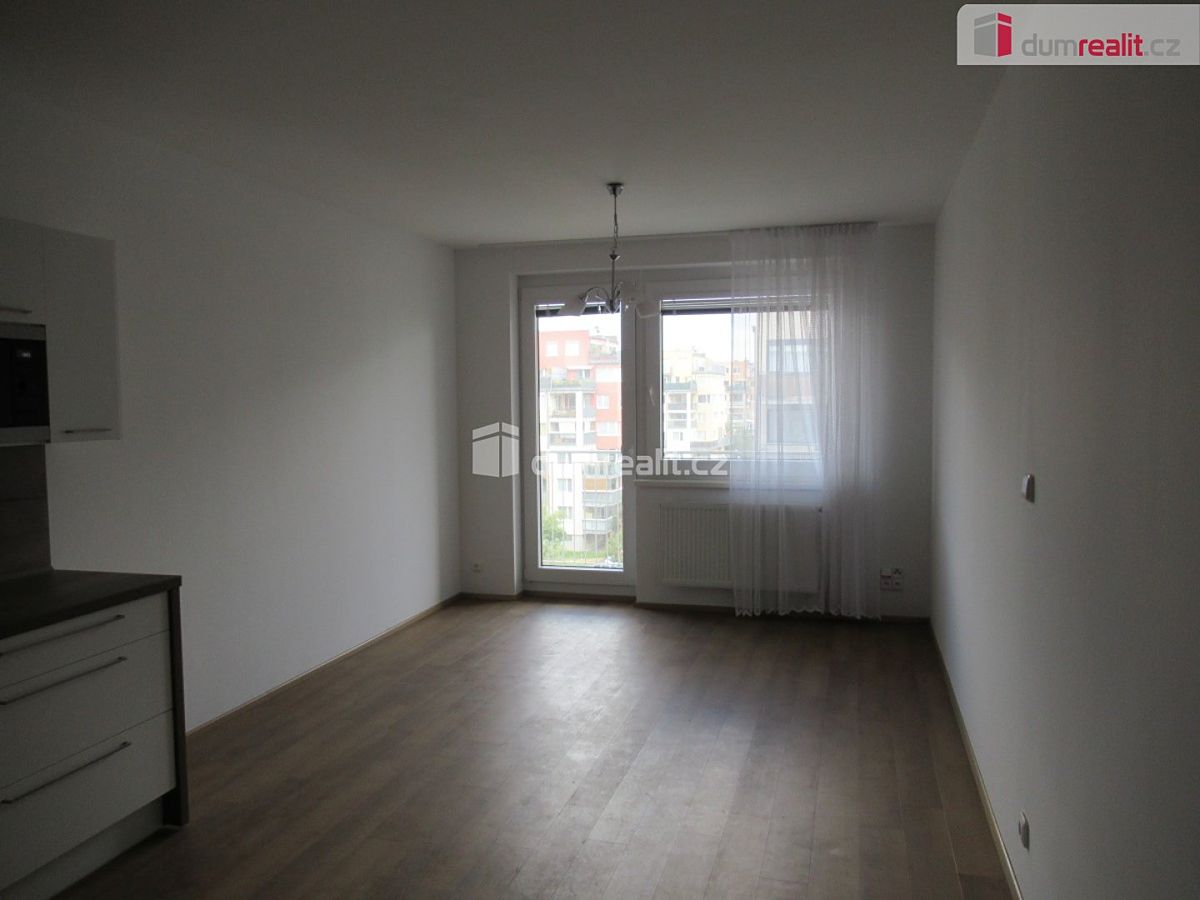 Pronájem bytu 2+kk 57 m² – fotografie 4